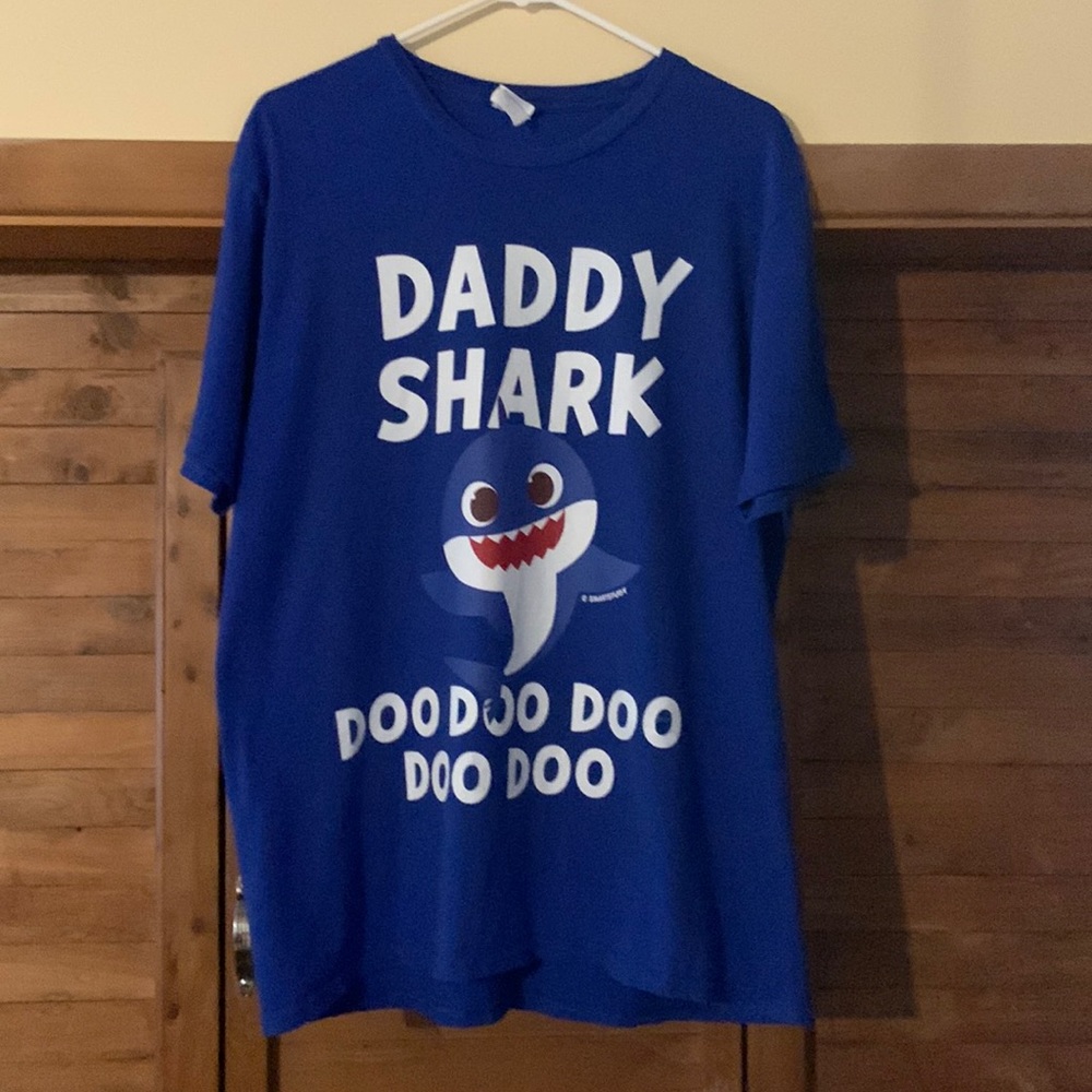 Blue Men’s Daddy Shark T-Shirt